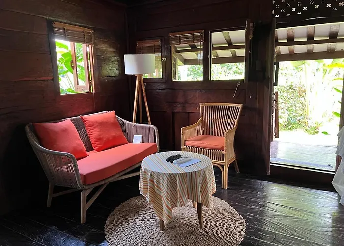 Casa rural Graha Ayoe *